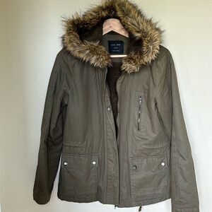 Green barn coat Love Tree Olive jacket faux fur hood drawstring‎ women’s small
